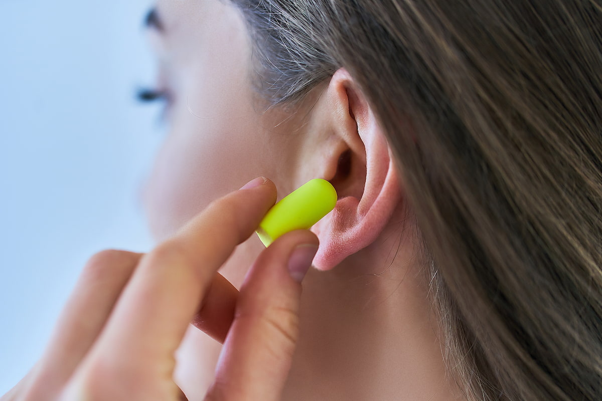 騒音が気になるなら耳栓がおすすめ！選び方や使う際の注意点を詳しく解説