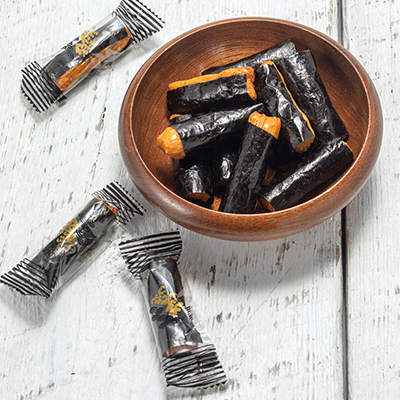 日の出屋製菓　黒海苔巻き