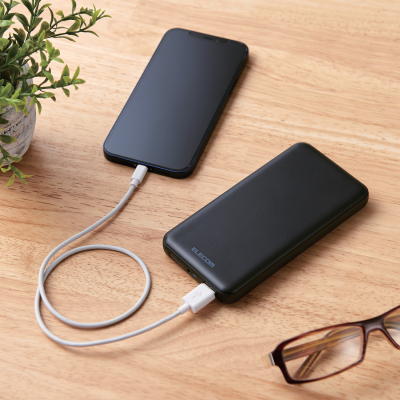 エレコム　ＵＳＢ　ＰＤ２０Ｗモバイルバッテリー　ＥＣ－Ｃ０３ＢＫ3